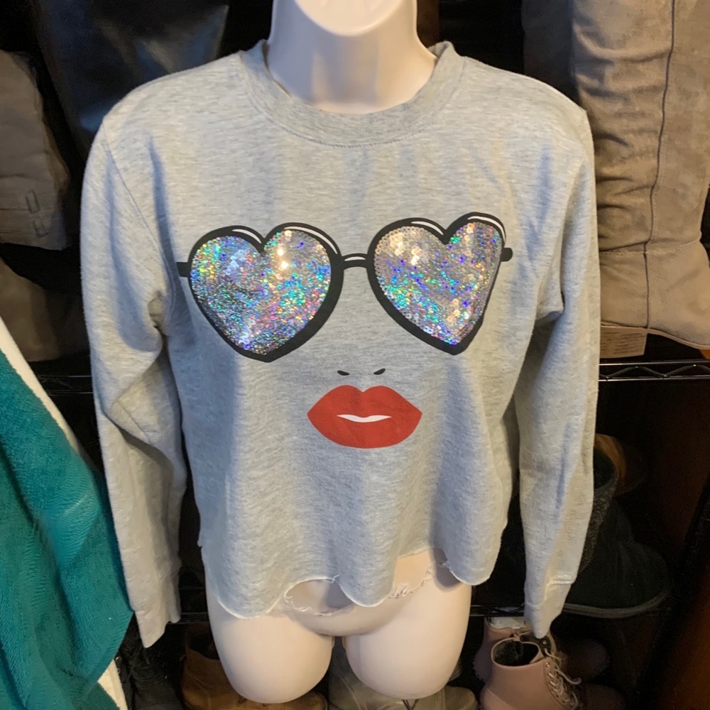 Sweater small